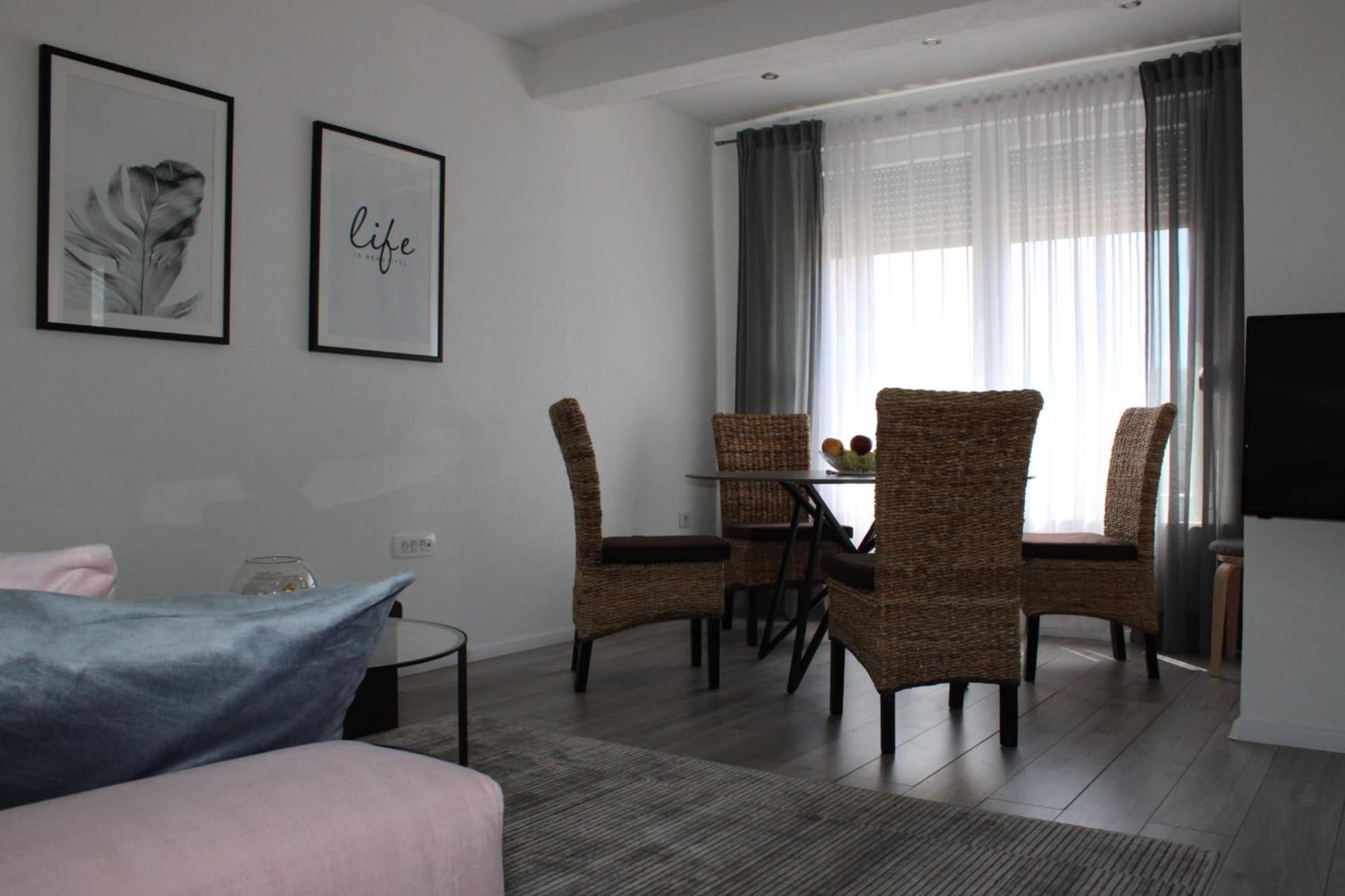 Apartment Merry - Free Garage & Parking Mostar Eksteriør billede
